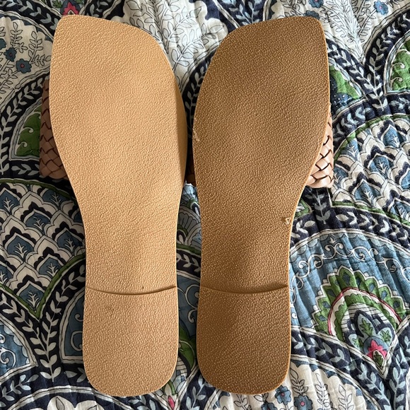 NWOT Matisse sandals - Picture 3 of 3